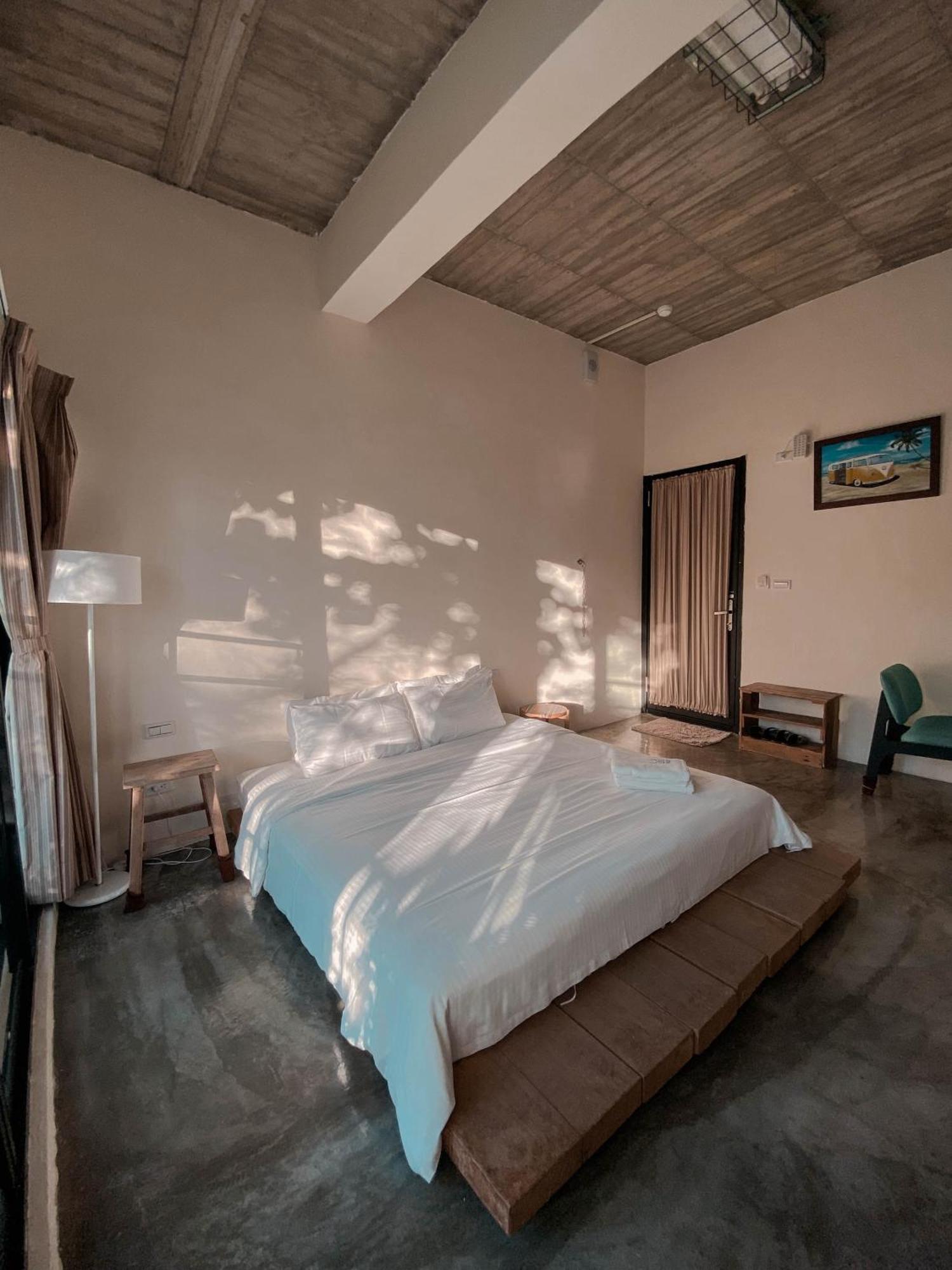 Lugo Hotel Manzhou Εξωτερικό φωτογραφία